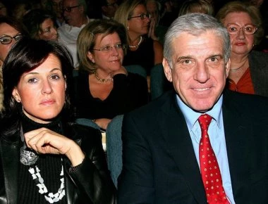 Η πρώτη νύχτα στο κελί για το ζεύγος του άλλοτε ισχυρού άνδρα των κυβερνήσεων του ΠΑΣΟΚ